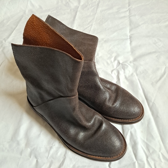 Sixtyseven Shoes - Sixty Seven Leather Fold down Distressed Boot CLEARANCE